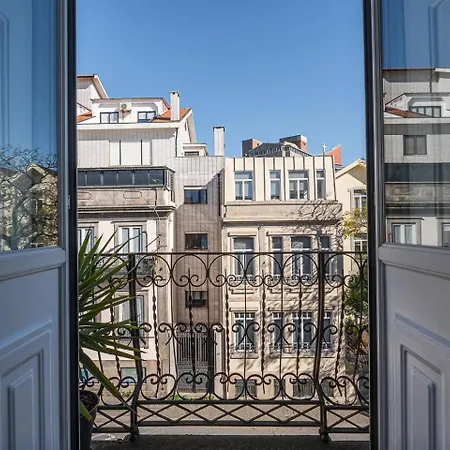 Guestready - Charming House Marques Порту